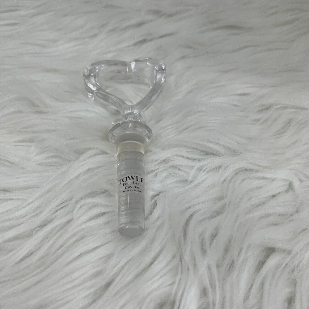 TOWLE Crystal Glass Open Heart Wine Bottle Stopper Austria